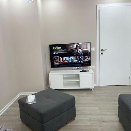 Melody Apartment In Korce Exterior photo