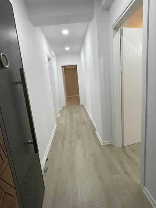 Melody Apartment In Korce Exterior photo